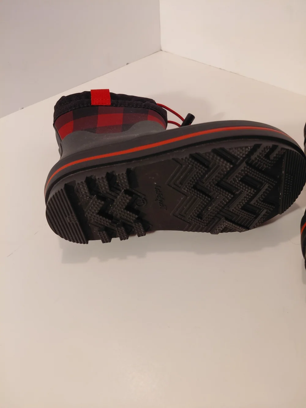 Cat & Jack Black and Red Plaid Waterproof Kids Boots
